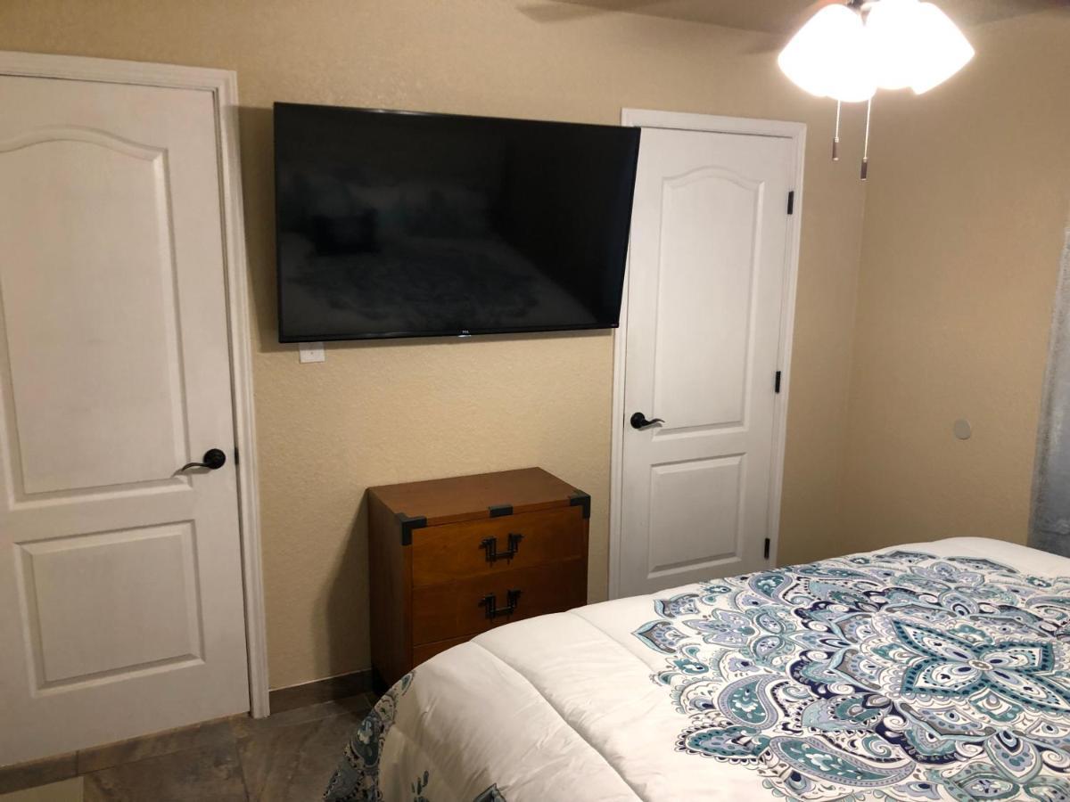 The Rustic @ Paseo De Encinal Dr # 4 Apartment Eagle Pass Exterior photo